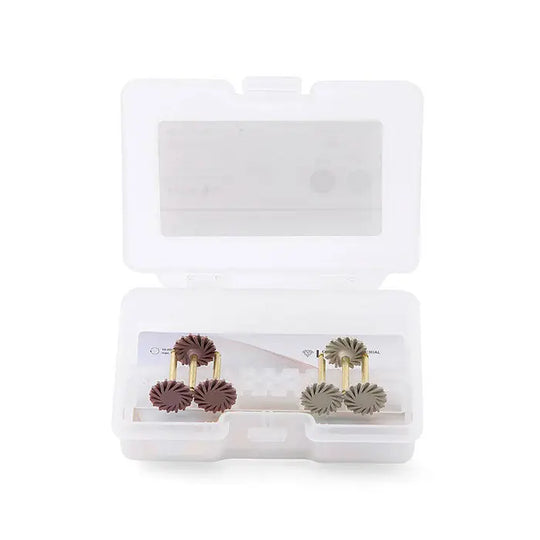 Dental Composite Polishing Wheel Medium Fine CA 2.35mm Silicone With Diamond 6pcs/Box in transparent plastic case. Pink and grey polishing wheels visible, organized in separate compartments for pre-polishing and high-gloss polishing steps.