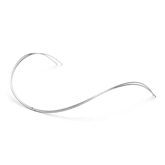 Archwire NiTi Reverse Curve True Form Rectangular 0.016 x 0.025 Upper 2pcs/Pack shown as a curved silver-colored wire against a white background, demonstrating its shape and flexibility for orthodontic use