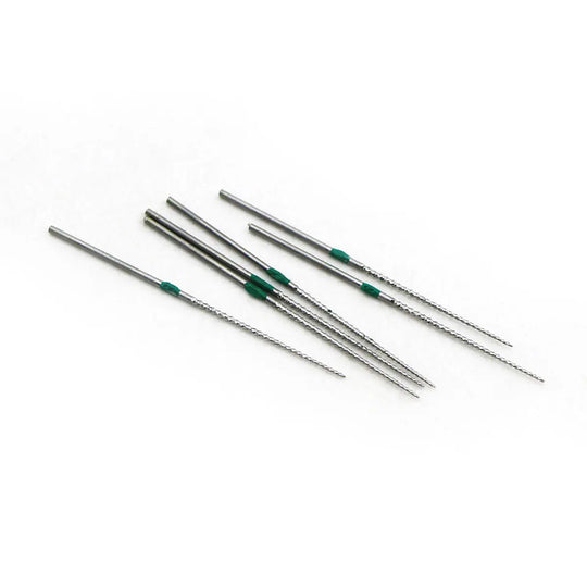 5 Packs Dental Endodontic U Files Niti For Root Cleaning #15-40 6pcs/Pack: Close-up of slender, metallic dental files with green markers, arranged in groups. The files feature fine, spiral-grooved tips for precise root canal cleaning and treatment.